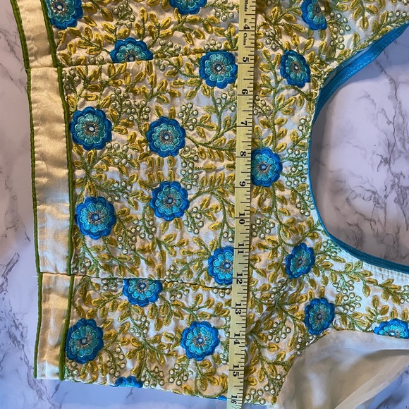 Floral 32 size Saree Set - Picture 8 of 16